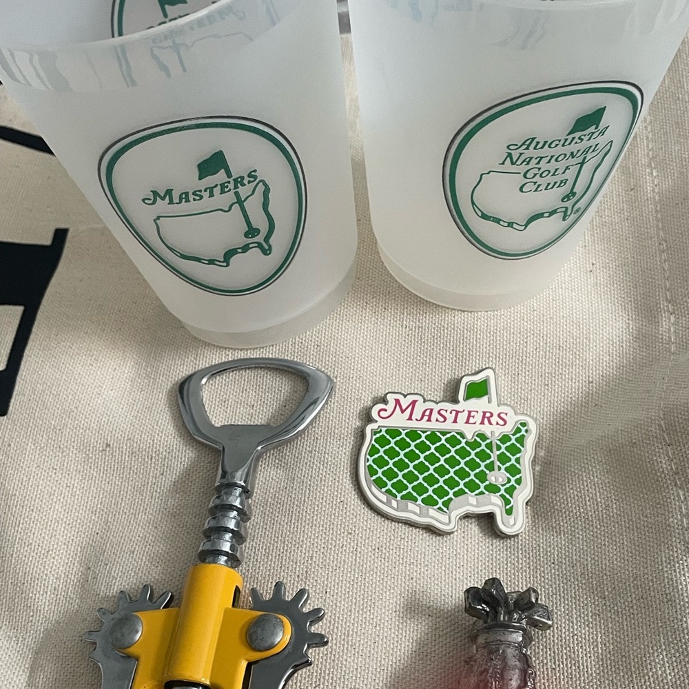 Masters Golf Club Souvenirs, Pewter Golf Bag Wine Stop, Bottle Opener